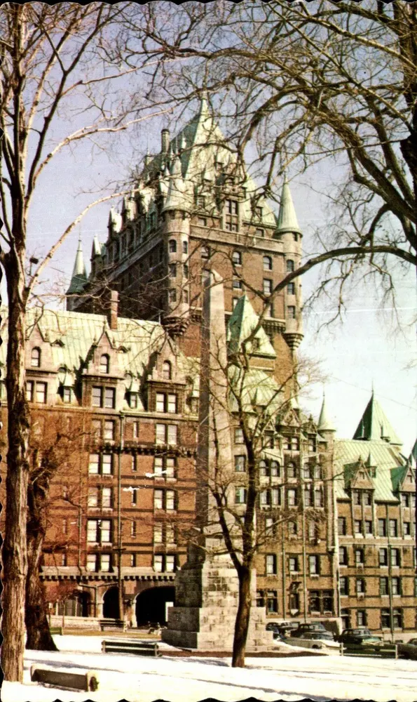 Castelo Frontenac — sob a neve — Distribuidor COLOR CANADA-LTS - Frente
