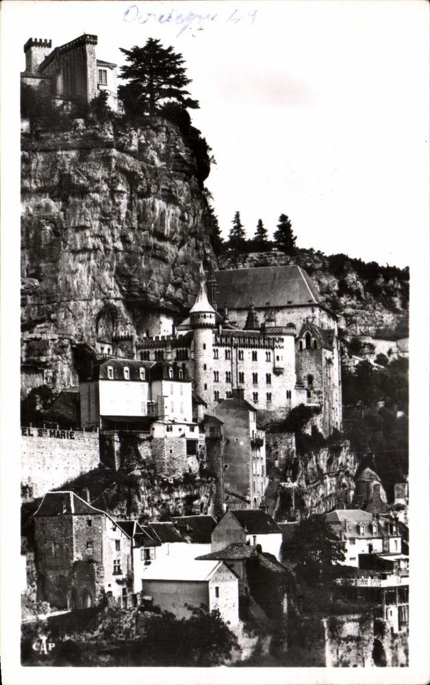 Rocamadour — Der Felsen von der Straße nach Cahors gesehen — Verlag C.A.P. Nr. 95 - Vorderseite