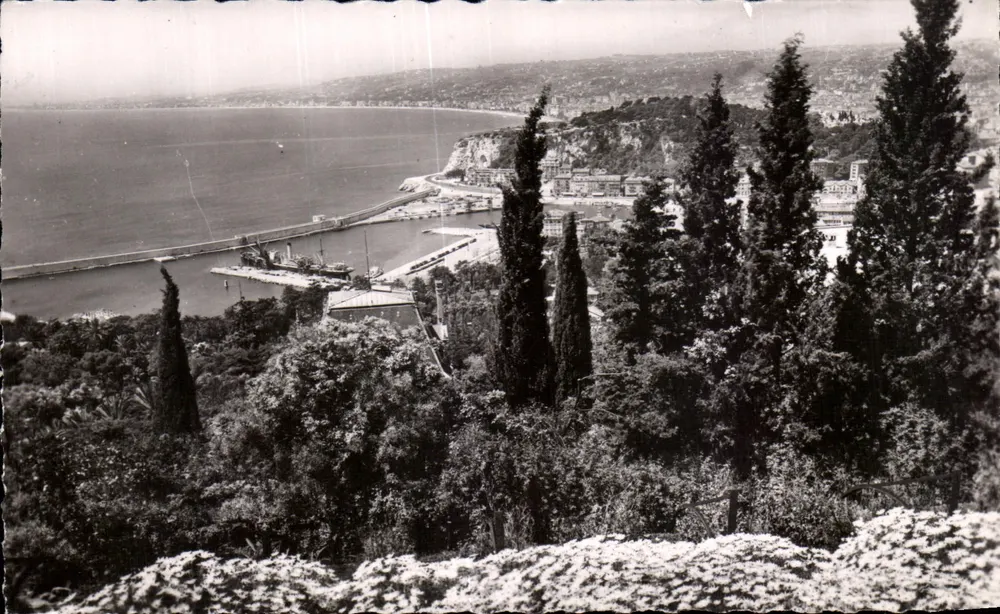 Allgemeiner Blick auf die Côte d'Azur vom Mont Boron — L. Gilletta & Cie, Nice - Vorderseite