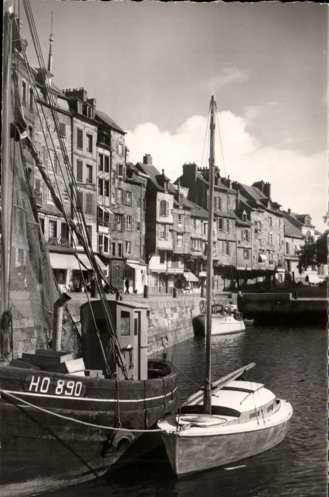 Honfleur — O Cais Sainte-Catherine — Cie des Arts Photographiques, Paris - Frente