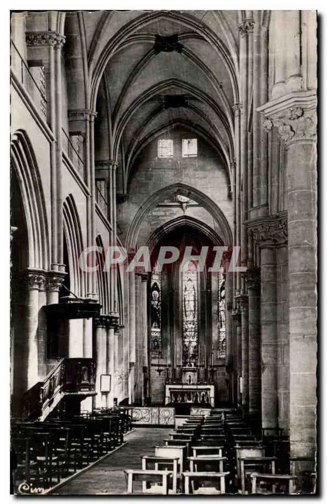 Cluny (S.-et-L.) — Interior da Igreja Nossa Senhora — Fot. Vésitale - Frente