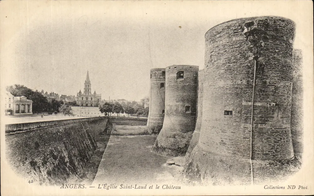 Angers — Die Kirche Saint-Laud und das Schloss — Collections ND Phot - Vorderseite