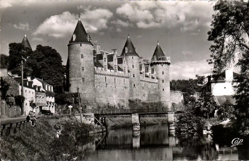 Joscelin — O Castelo e o Oust — Cie des Arts Photomécaniques - Frente