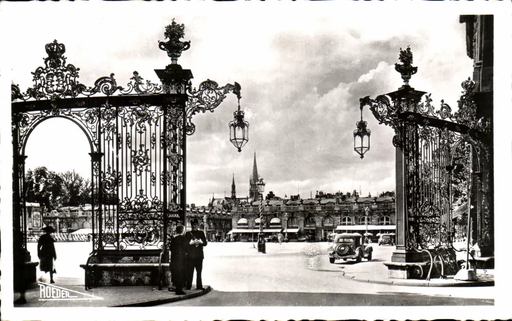 Nancy — A Grade da Praça Stanislas — Edição Henry, Nancy - Frente