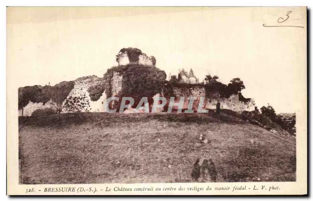 Bressuire (D.-S.) — Der Schlossbau im Zentrum der Ruinen eines feudalen Herrenhauses — L. V. phot. - Vorderseite