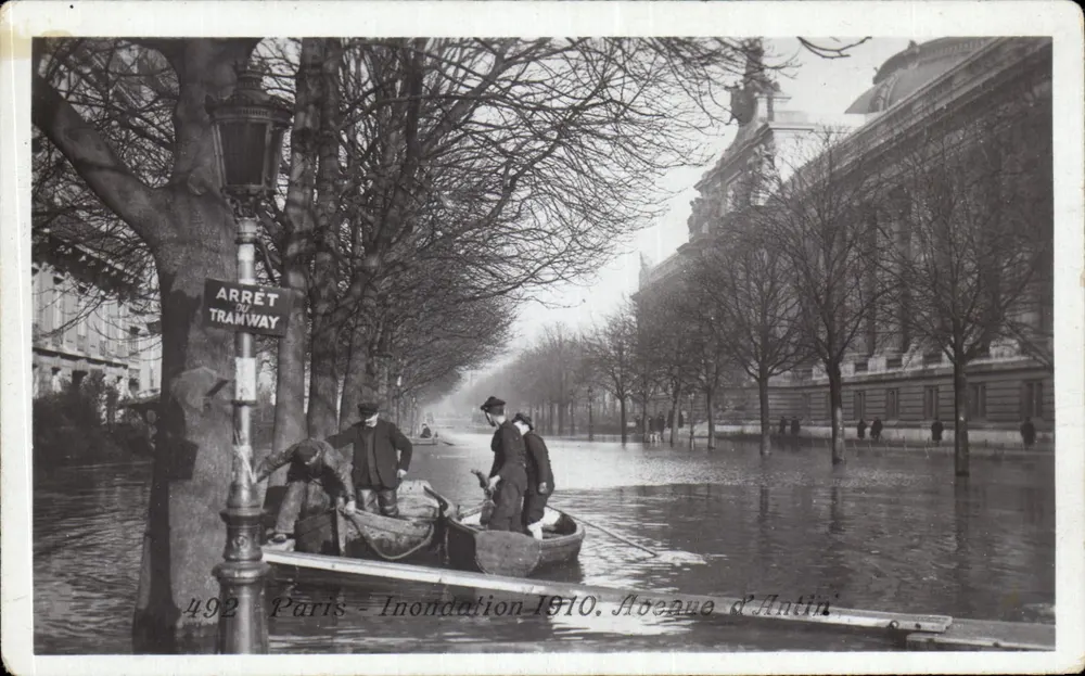Paris — Inundação de 1910, Avenida d'Antin — Editor: Marque-Rose, Paris - Frente