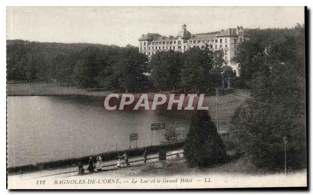 Bagnoles-de-l'Orne — Der See und das Grand Hotel — LL. n°112 - Vorderseite