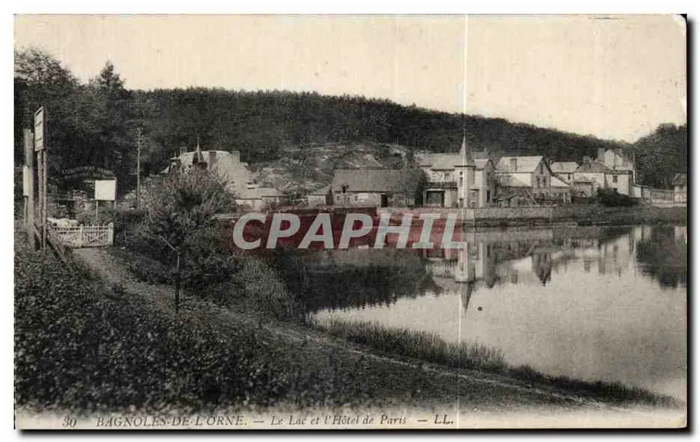 Bagnoles-de-l'Orne — Der See und das Hotel de Paris — LL. - Vorderseite