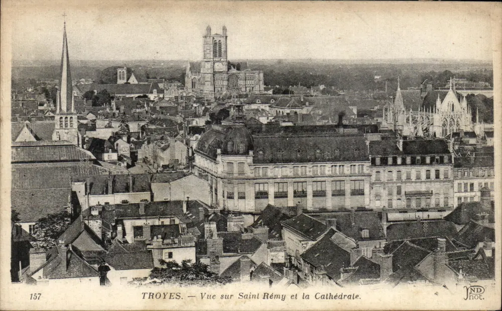Troyes — Ansicht auf Saint Rémy und die Kathedrale — JND Phot. - Vorderseite