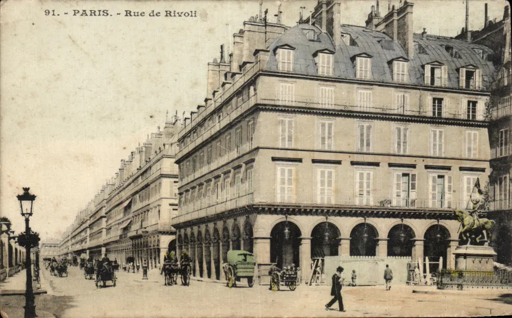 Paris - Rue de Rivoli — vista da praça com estátua equestre — editor anônimo, n° 91 - Frente