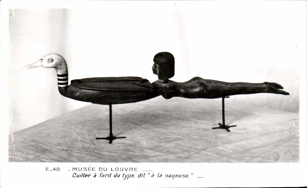 Schminklöffel des sogenannten Typs "Schwimmer" — Louvre-Museum — E.40 - Vorderseite