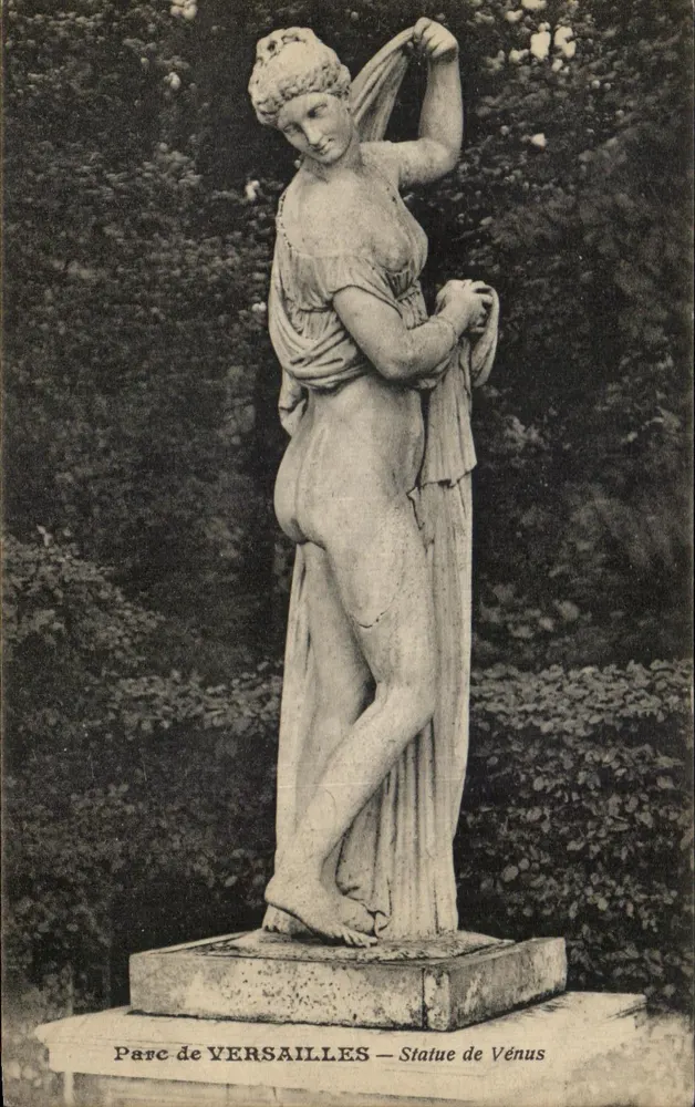 Estátua de Vênus — Parque de Versailles — Mme Moreau, editora, Versailles - Frente