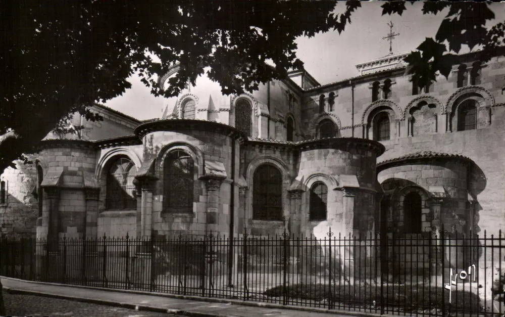 Valence (Drôme) - Apse der Kathedrale Saint-Apollinaire (12. Jahrhundert) — Editions d'Art, Paris - Vorderseite