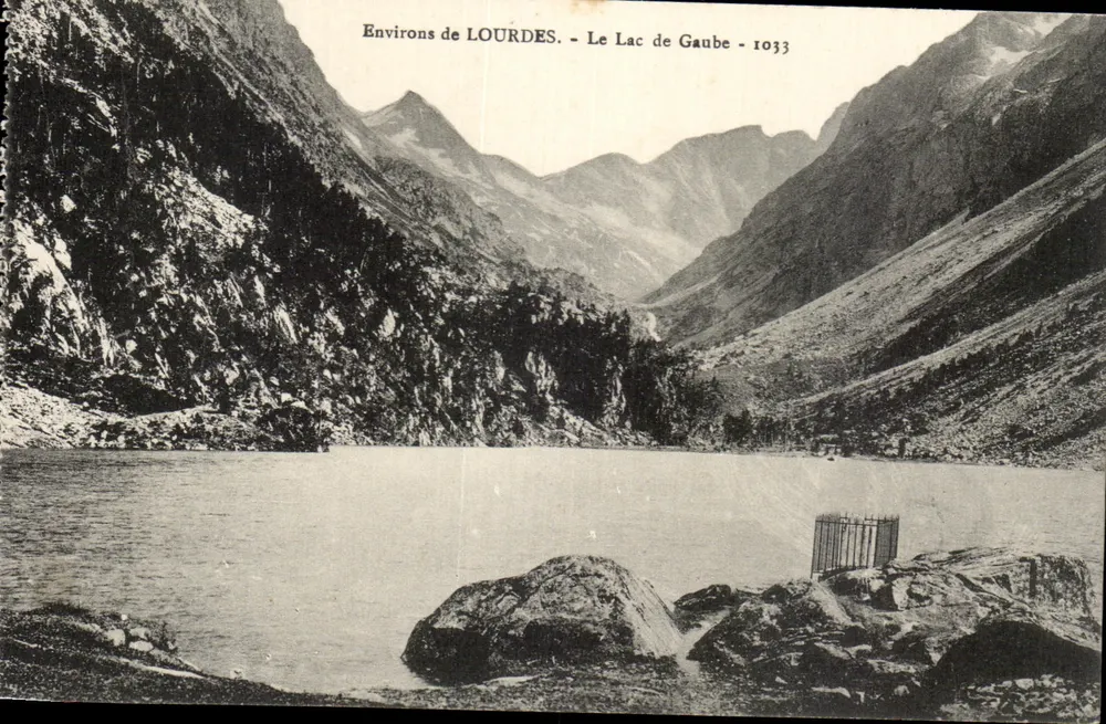 Arredores de Lourdes — O Lago de Gaube — 1033 - Frente