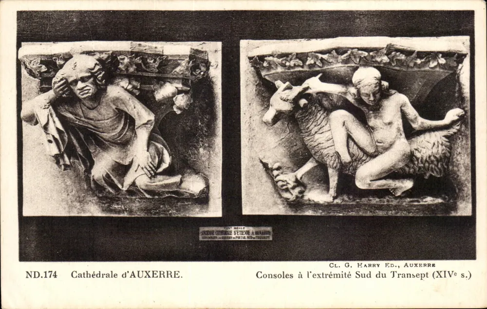 Kathedrale von Auxerre — Konsole am südlichen Ende des Querbaus (14. Jahrhundert) — CL. G. HARRY ED., AUXERRE - Vorderseite