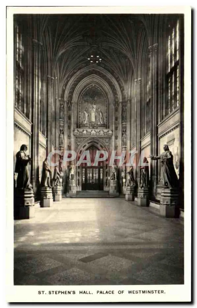 St. Stephens Hall. Palast von Westminster — gotische Innenansicht mit Statuen — Verleger nicht sichtbar - Vorderseite