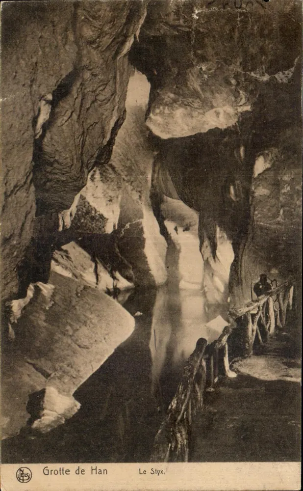 Gruta de Han — O Styx — S.A. das Grutas de Han-sur-Lesse, Bruxelas - Frente