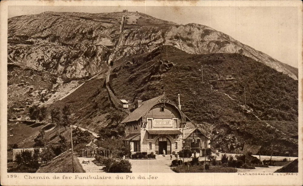 Chemin de fer Funicular do Pic du Jer — estação e montanha — PLATINOGRAVURE L.L. PARIS n°139 - Frente