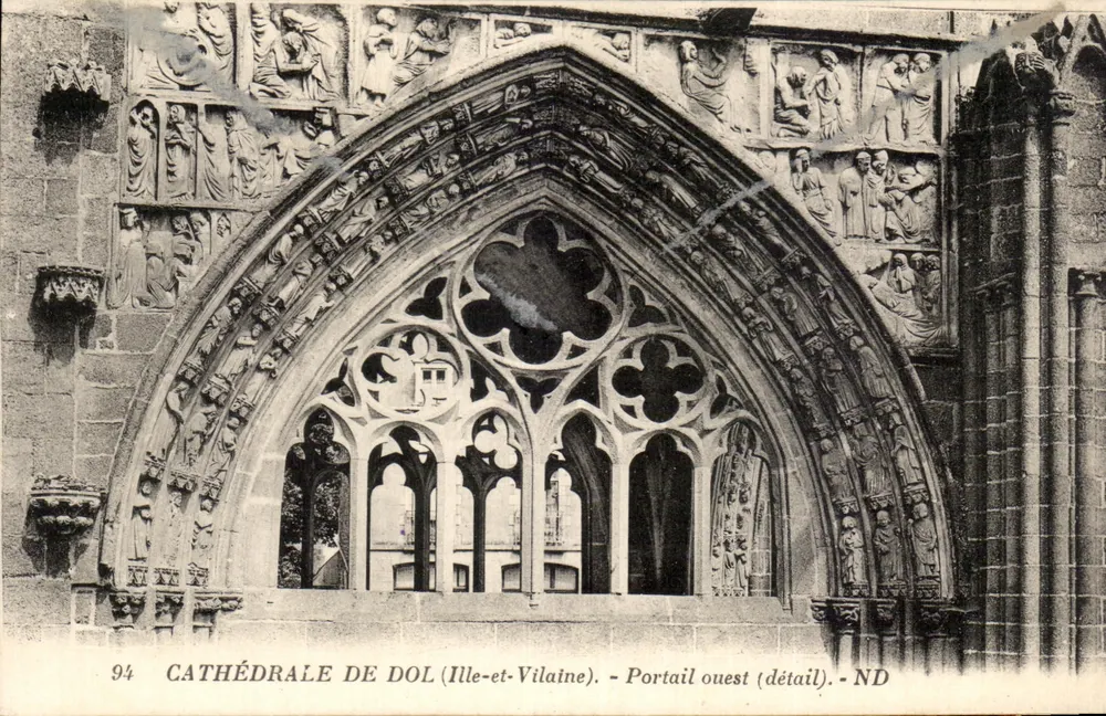 Catedral de Dol (Ille-et-Vilaine) — Portal oeste (detalhe) — ND - Frente