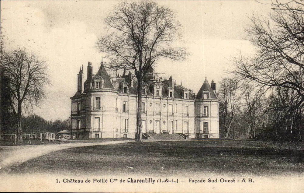 Château de Poillé de Charentilly — Façade Sud-Ouest — éditeur A.B. - Recto