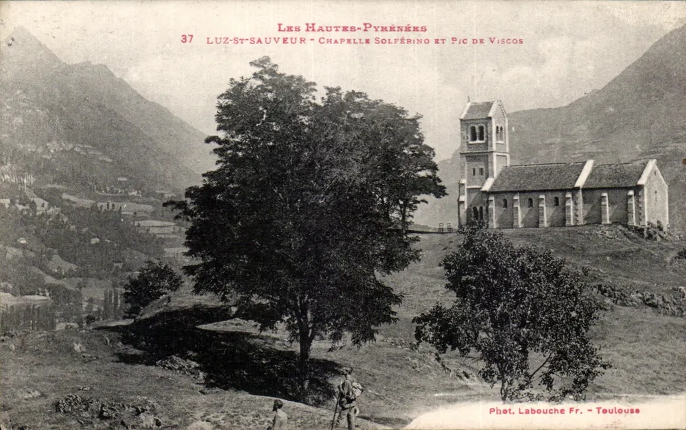 Luz-Sauveur - Kapelle Solferino und Pic de Viscos — Hautes-Pyrénées — Foto. Labouche Fr. - Toulouse - Vorderseite