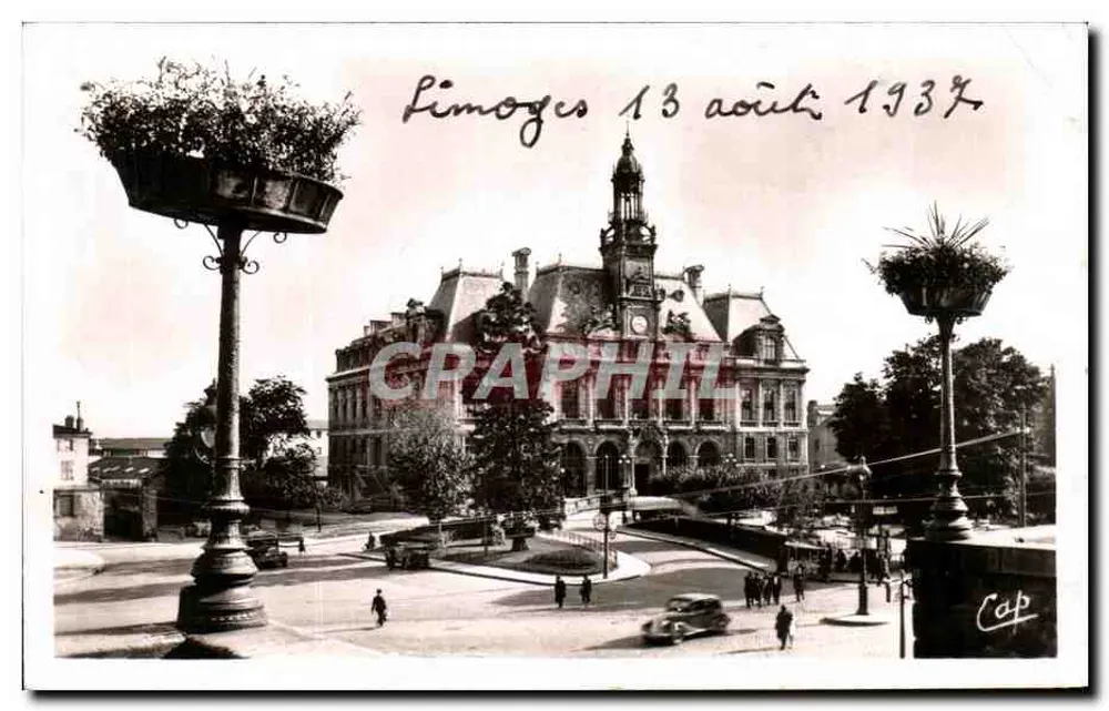 Limoges — Praça do Hotel de Ville — editor Cap - Frente