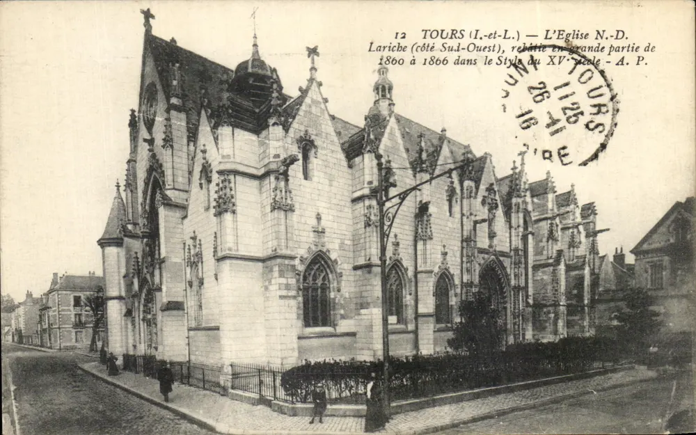 Tours (Loire-et-Loire) — A Igreja N.-D. de Laricbe (lado sudoeste), reconstruída em grande parte de 1860 a 1866 no estilo do XVᵉ século - A. P. - Frente