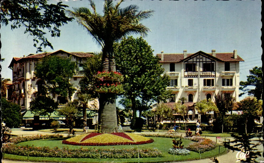 Hotel Paris — Hendaye (Fronteira Franco-Espanhola) — Lumicap - Frente