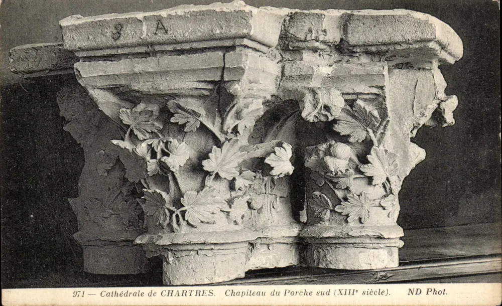 Chartreser Kathedrale — Kapitell des Südportal (13. Jahrhundert) — ND Phot. - Vorderseite