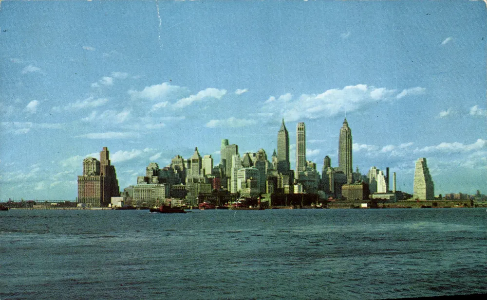 Linha do horizonte do Lower Manhattan — Nova York — editor Color by A. Devaney, Inc. n° P7754 - Frente