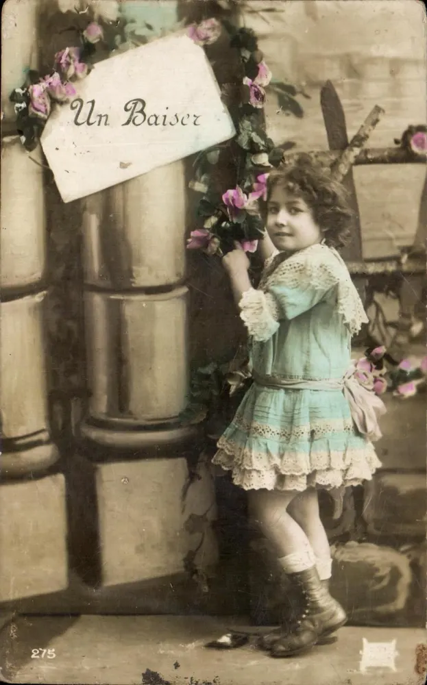 Kleine Mädchen — 'Ein Kuss' — Mark E.R. Nr. 275 - Vorderseite