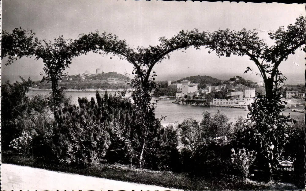 St-Jean-Cap-Ferrat — Allgemeiner Blick — Éditions d'Art Munier - Vorderseite