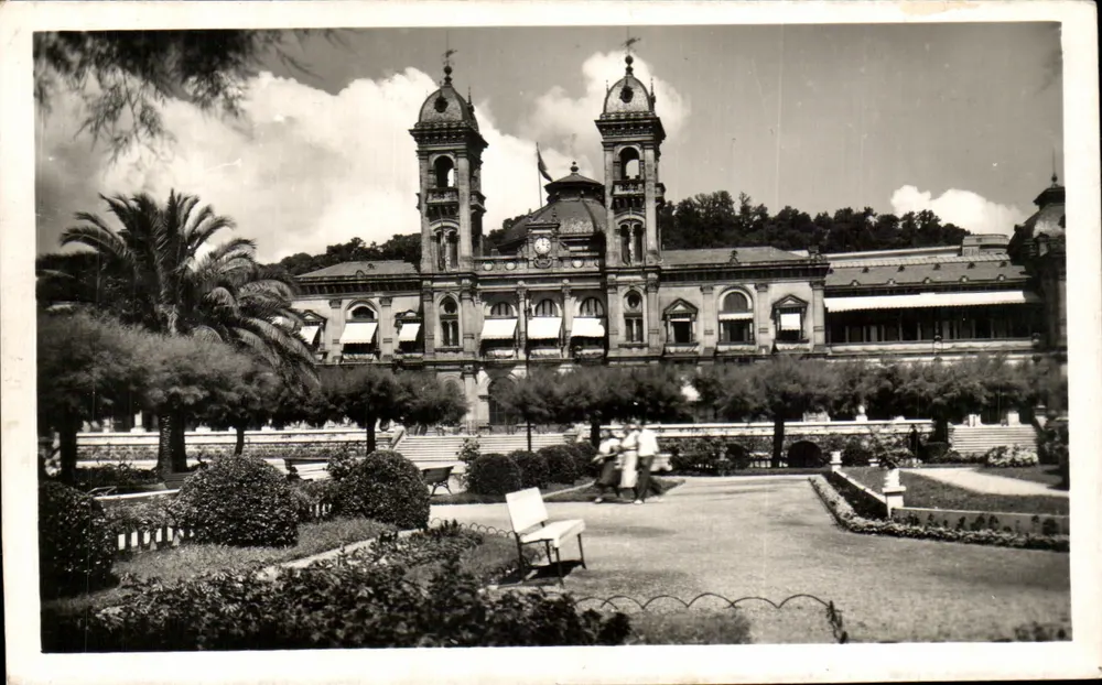 San Sebastián — Gärten und Rathaus — Verlag V. Pradera n° 511 - Vorderseite