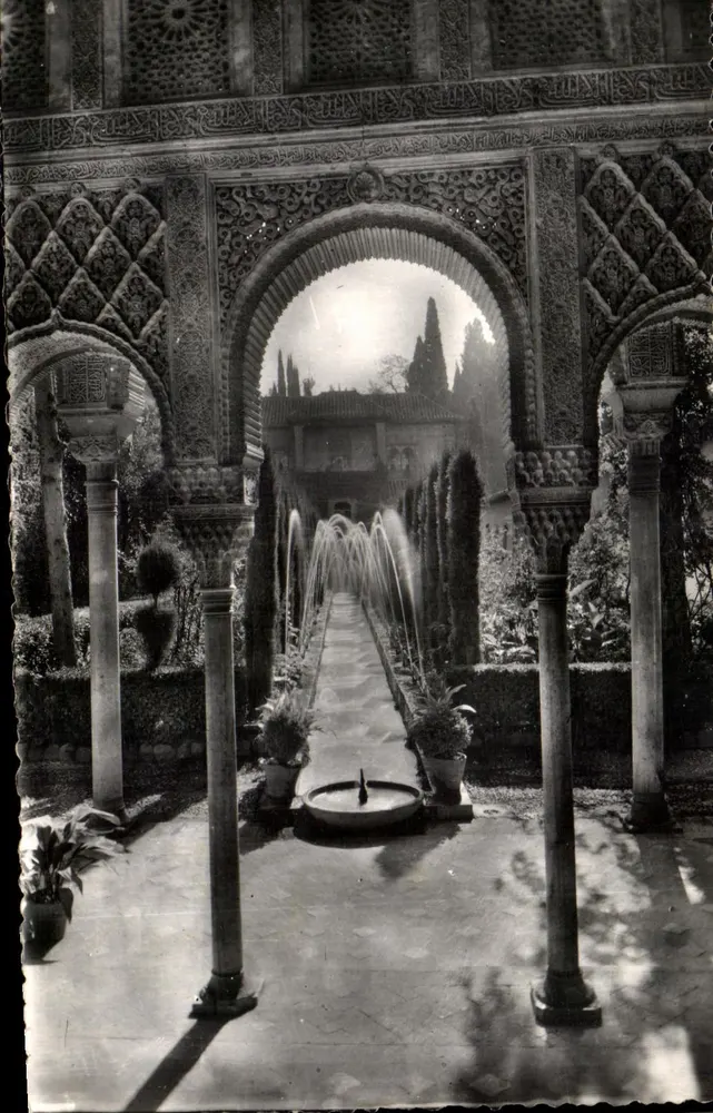 Patio de la Acequia — Granada — Héliotipia Estética Española, n°41 - Anverso