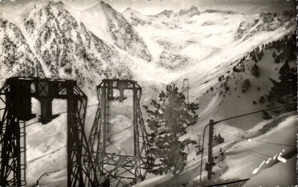 Vue de Barèges (H.P.D.) — télécabine enneigée — éditeur inconnu, n° de série non visible - Frente
