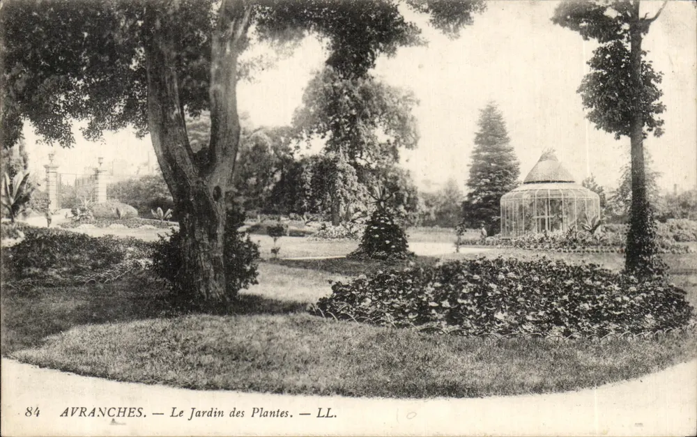Avranches — O Jardim das Plantas — LL. n°84 - Frente