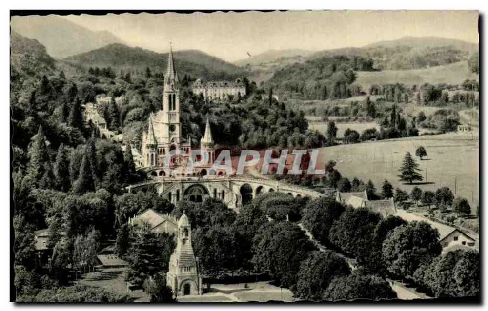 Lourdes — Die Basilika vom Château-Fort aus gesehen — Édition Photo Quinault - Vorderseite