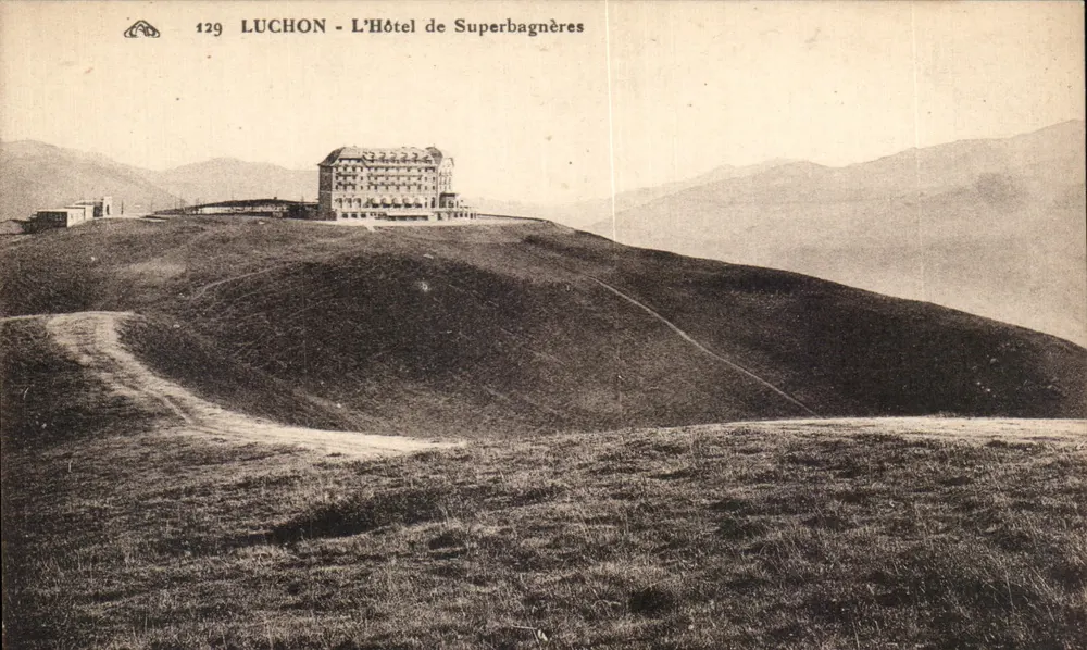 Luchon - O Hotel de Superbagnères — editor Luchon, n° 129 - Frente