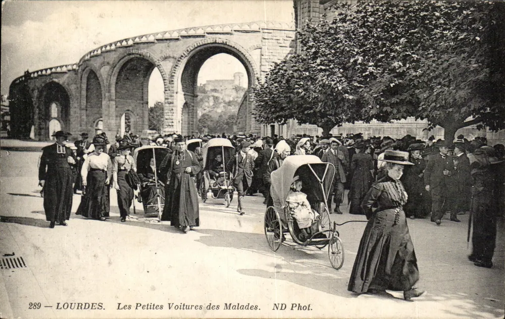 LOURDES — 병자들의 작은 차량 — ND Phot. n°289 - 앞면