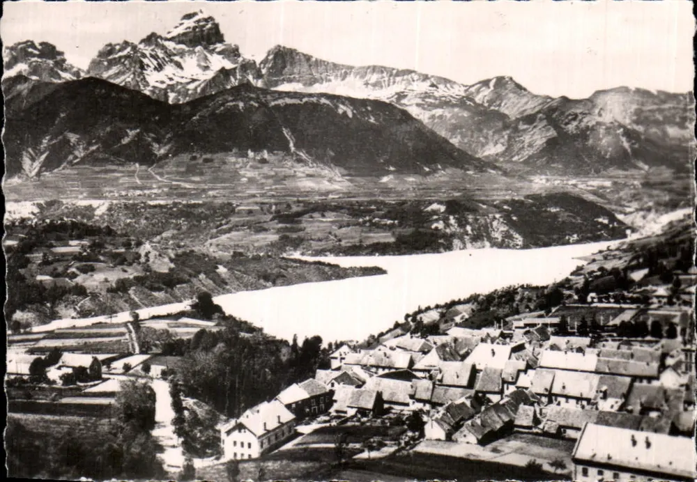 Allgemeiner Blick und See Sautet — Im Hintergrund, der Gipfel des Obiou (2.793 m) — 42 CORPS - Vorderseite