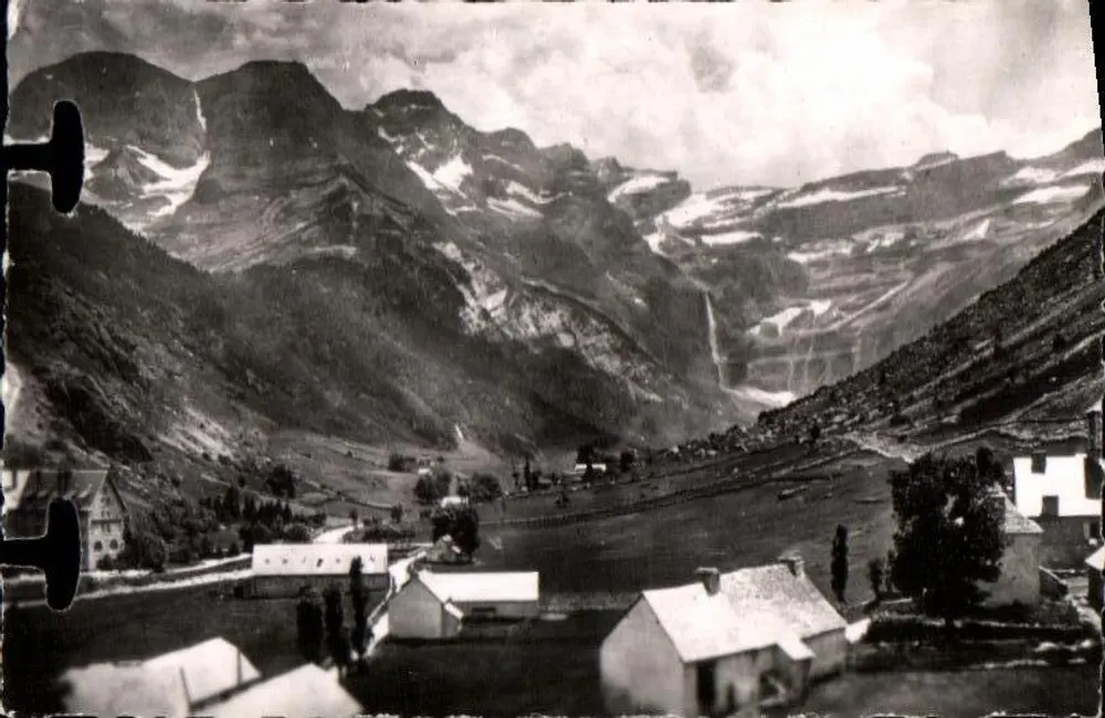 Gavarnie — O Village e o Cirque - Frente