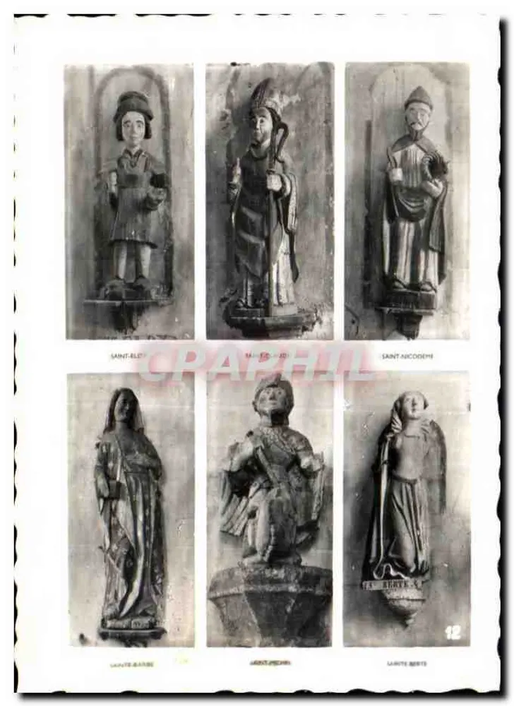 Statuen der Heiligen — Kapelle von Kermaria-an-Isquit — PLOUHA (C.-du-N.) - Vorderseite