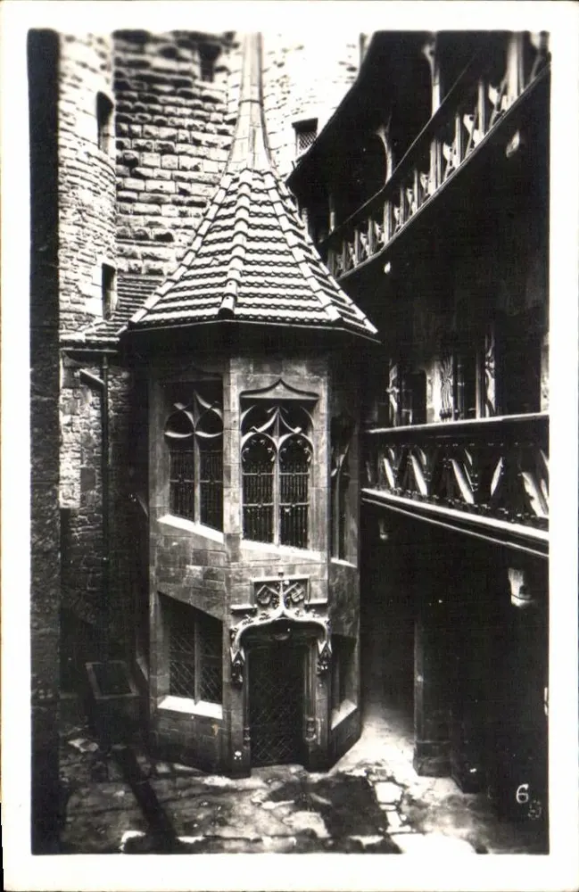 Castelo de la Bâtie — vista interior — editor desconhecido, n° de série 69 - Frente