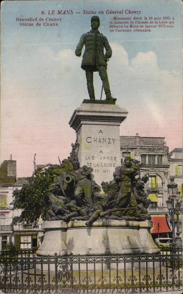 Le Mans — Estátua do Geral Chanzy — Monumento erguido em 16 de agosto de 1885 em memória da Armada da Loire que defendeu Le Mans em janeiro de 1871 contra a invasão alemã. - Frente