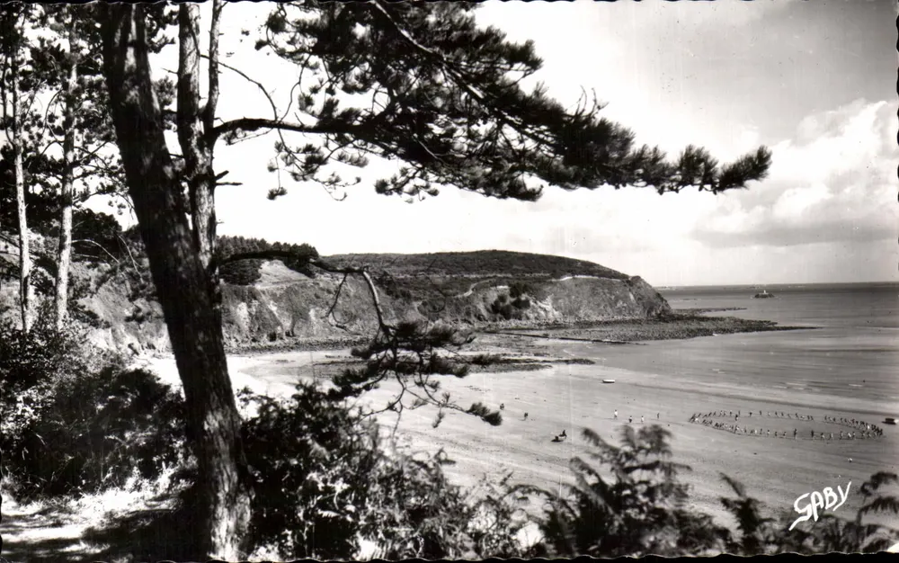 Ponta do Vauburel — Étables-sur-Mer — Edições GABY - Frente