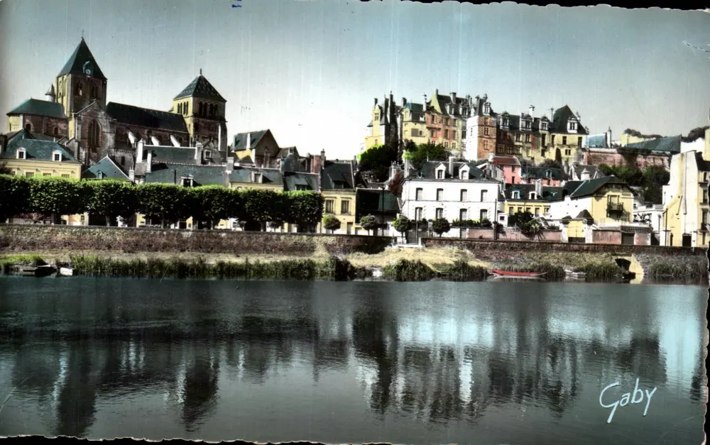 Saint-Aignan-sur-Cher — Schloss und Kirche — Gaby - Vorderseite