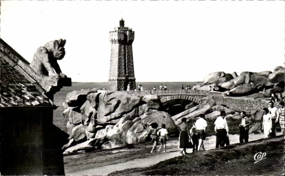 Les Rochers de Perros-Guirec — phare et pont — éditeur Cap - Awers