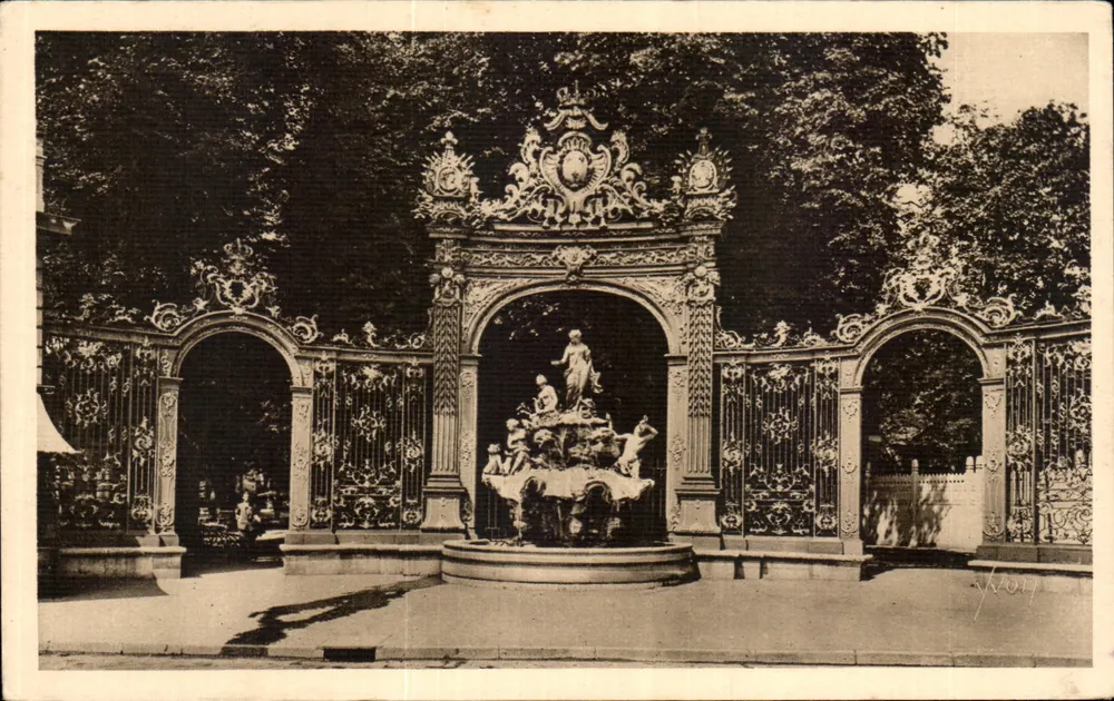 Nancy - Place Stanislas - Der Bassin d'Amphitrite — Verlag 'La Douce France' - Vorderseite
