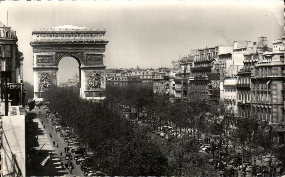 Paris — Os Campos-Élisées — Edições ATIGNY n°9018 - Frente