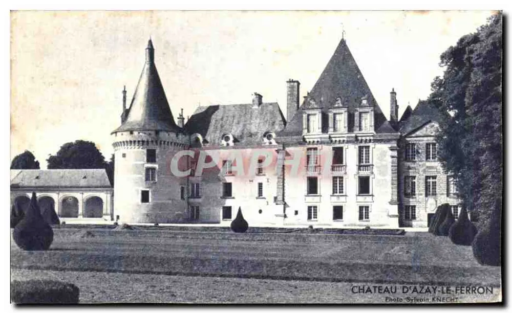 Castelo de Azay-le-Ferron — vista do castelo com telhados de ardósia e torres — Foto Sylvain Knecht - Frente